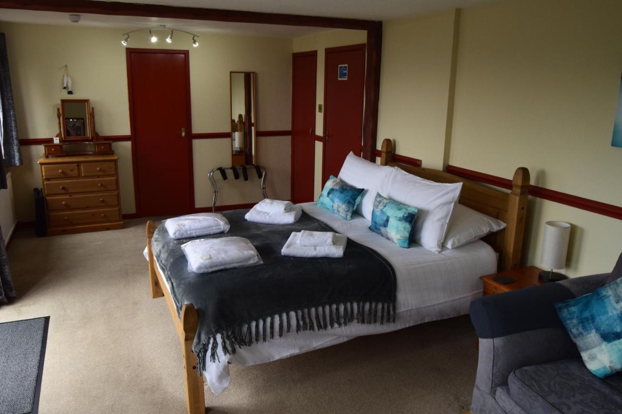 Cwmwennol Country House サンダースフット エクステリア 写真