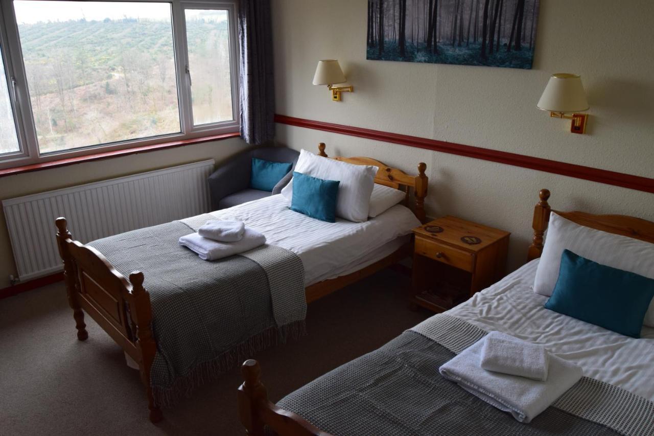 Cwmwennol Country House サンダースフット エクステリア 写真