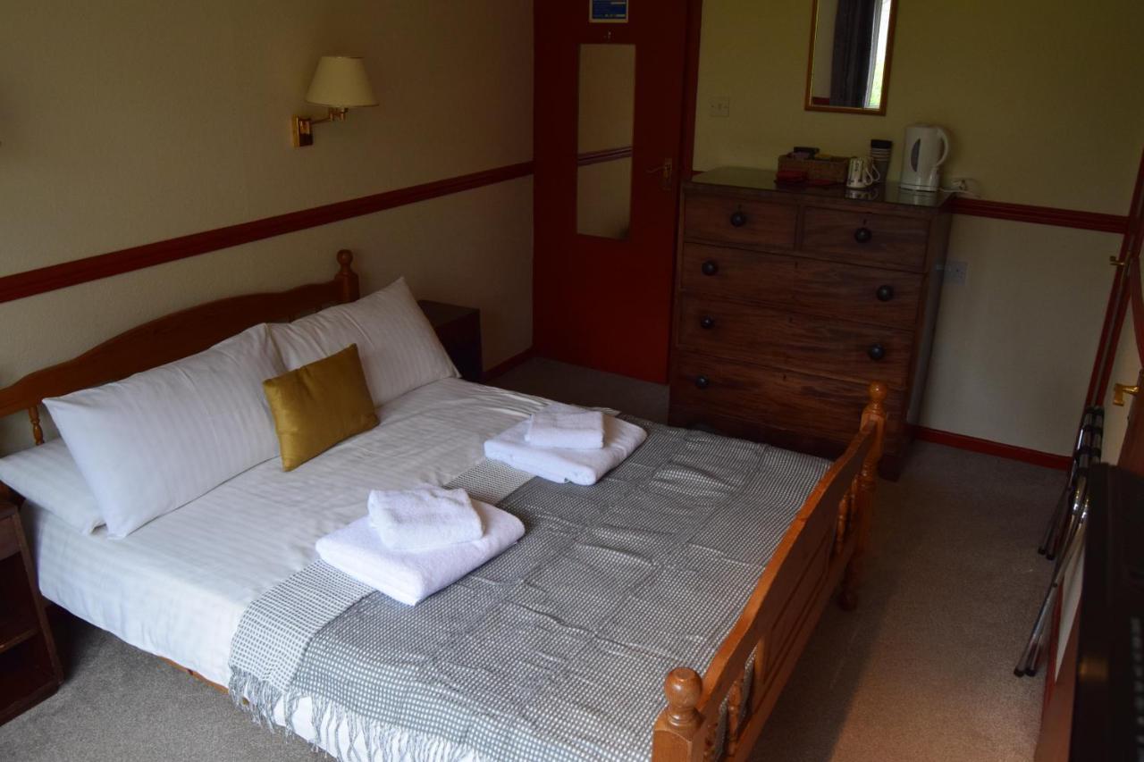 Cwmwennol Country House サンダースフット エクステリア 写真