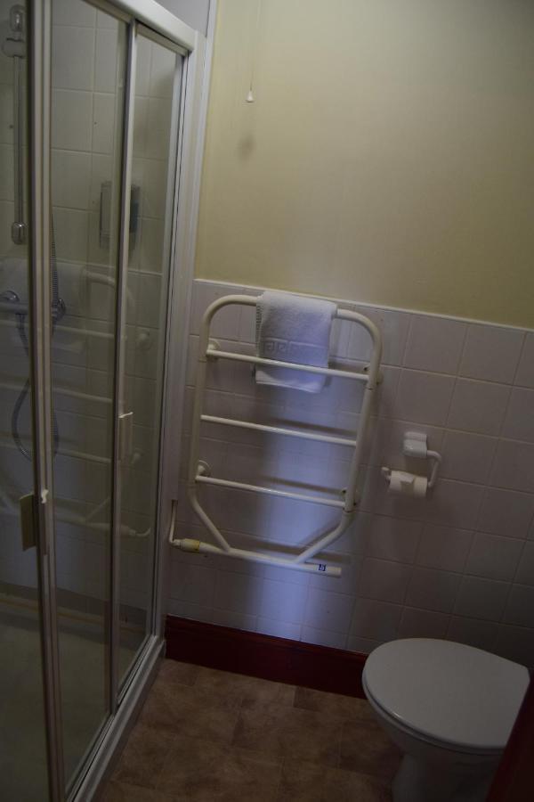 Cwmwennol Country House サンダースフット エクステリア 写真