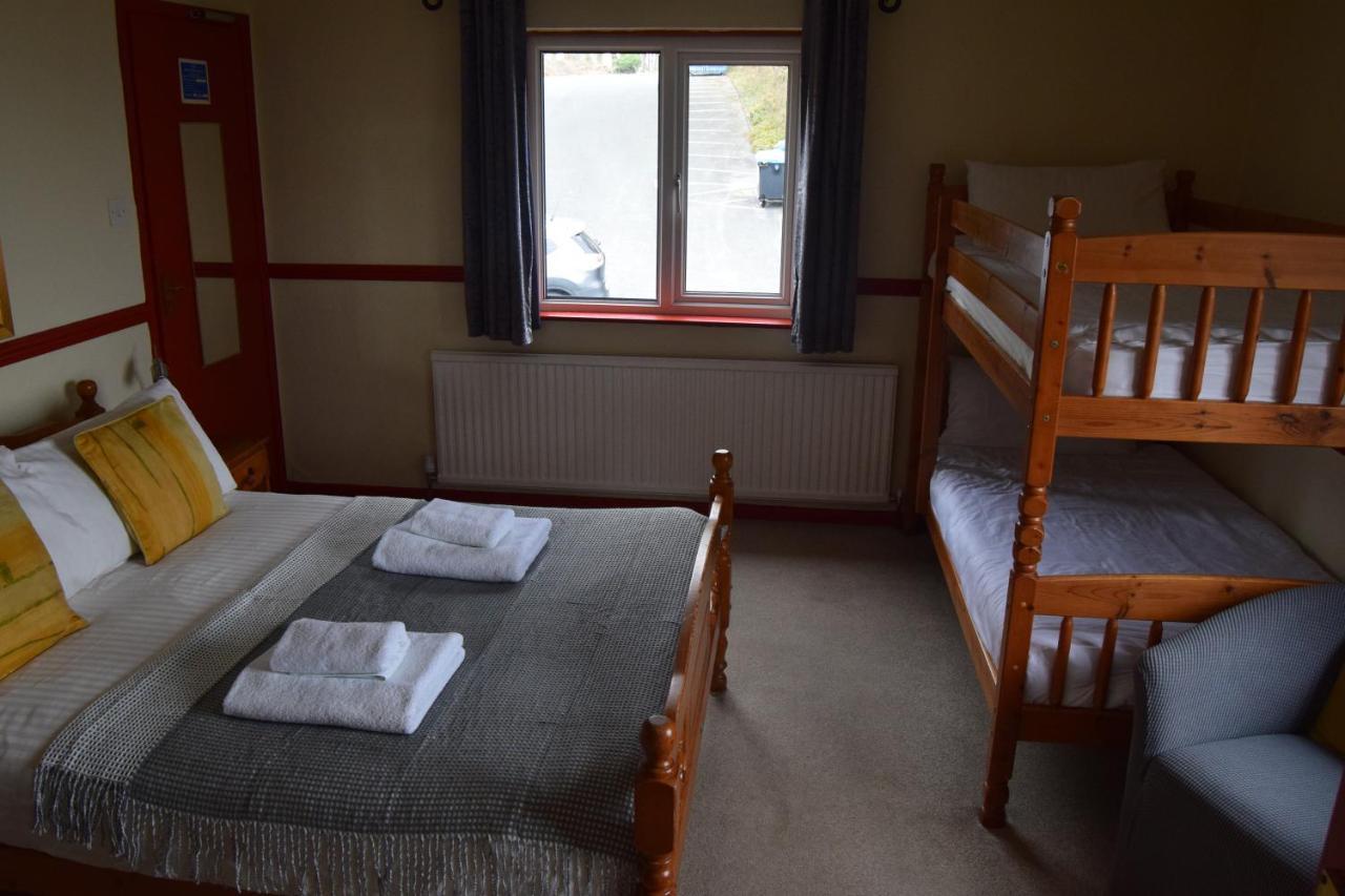 Cwmwennol Country House サンダースフット エクステリア 写真