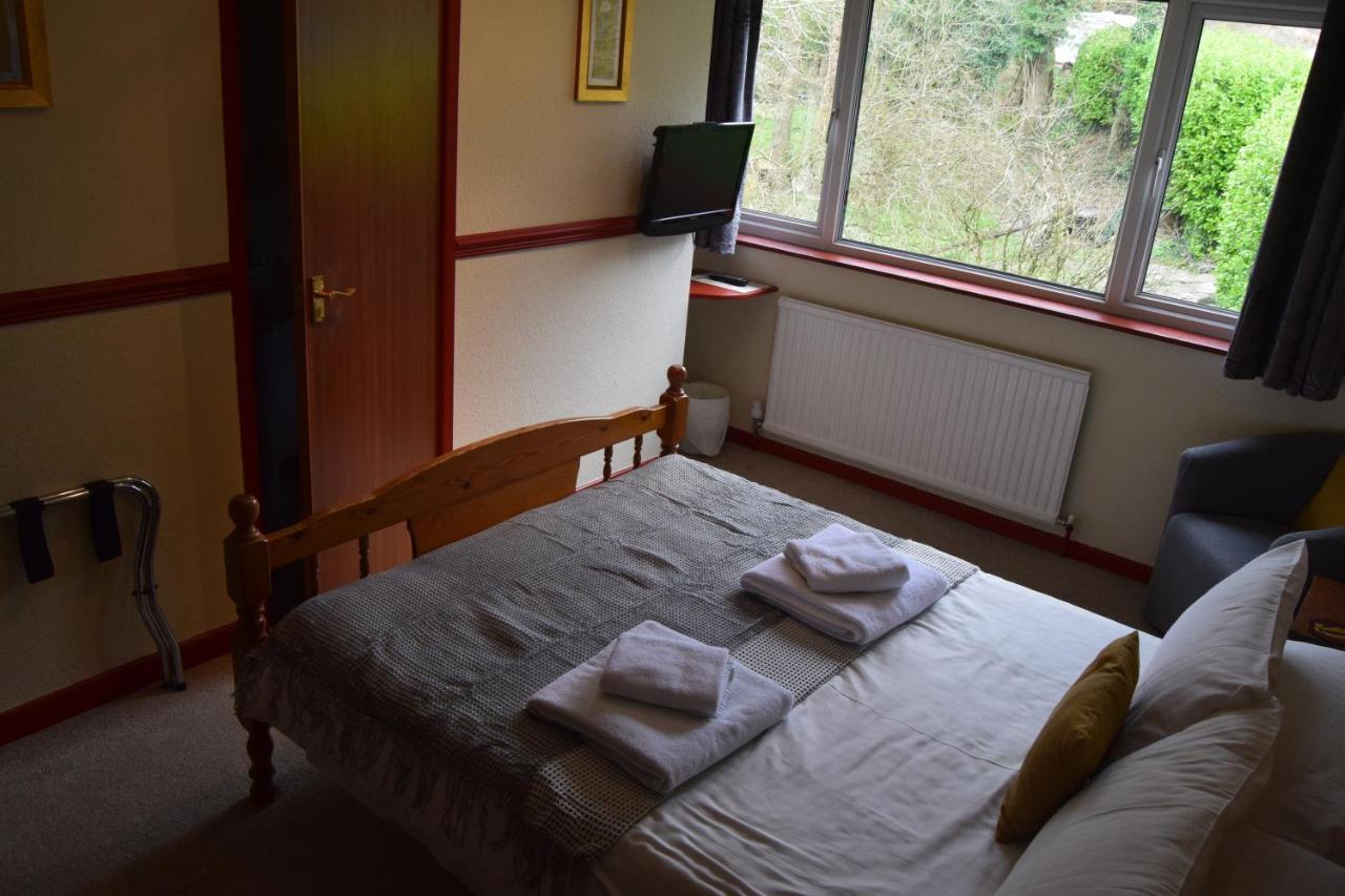 Cwmwennol Country House サンダースフット エクステリア 写真