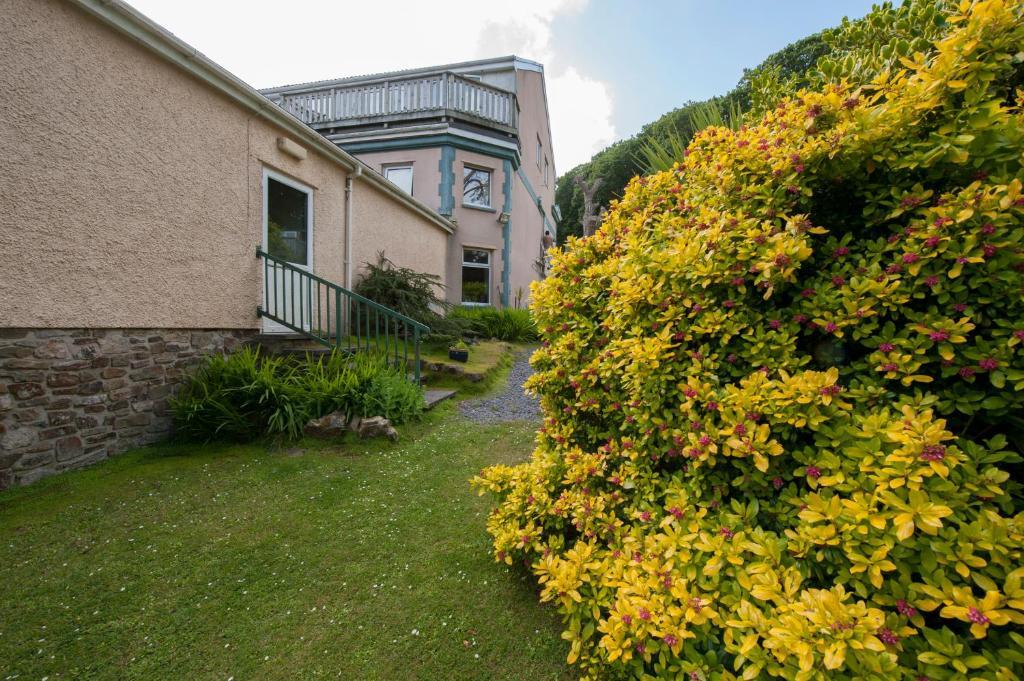 Cwmwennol Country House サンダースフット エクステリア 写真