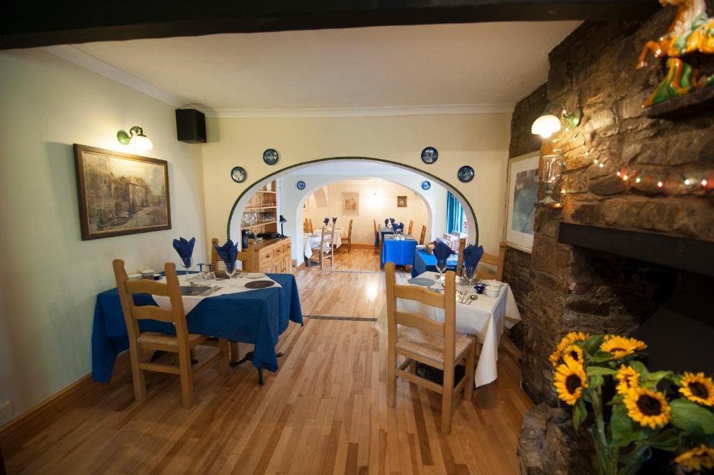 Cwmwennol Country House サンダースフット エクステリア 写真