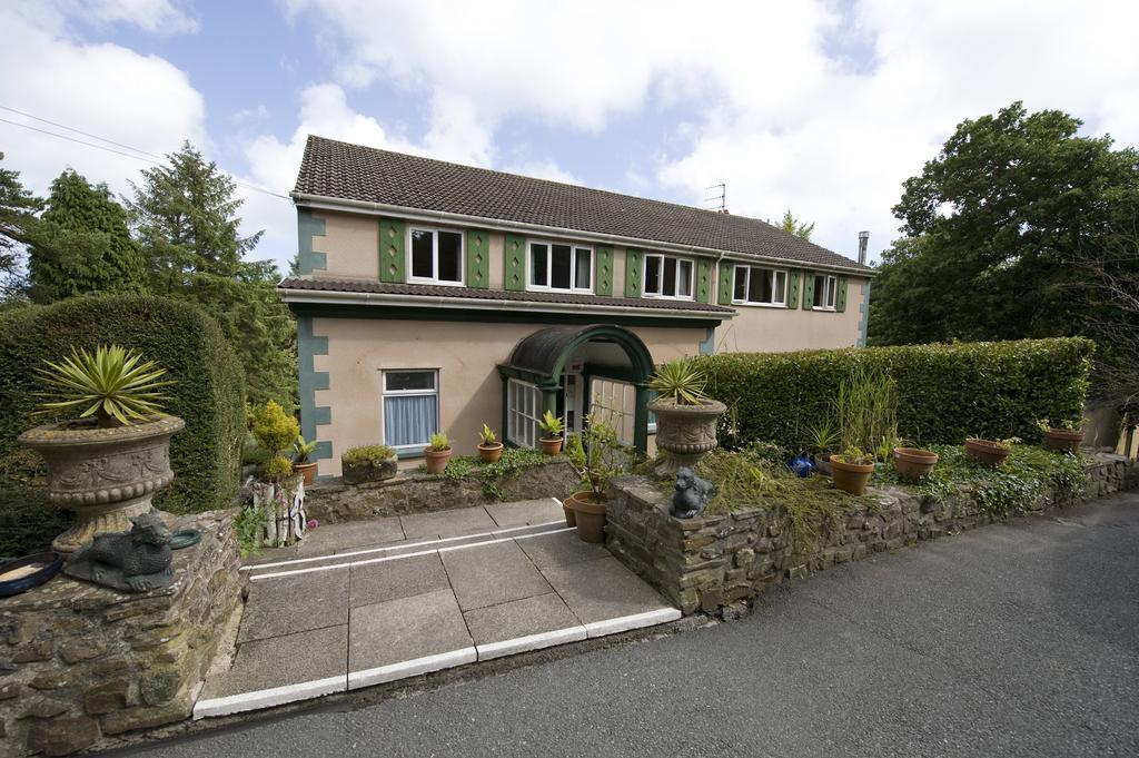 Cwmwennol Country House サンダースフット エクステリア 写真